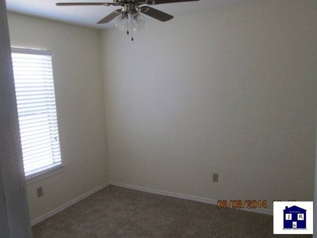 Photo - 749 Sunset Dr