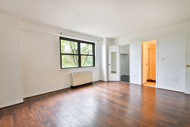 Photo - 6 Whittier Pl Unit 4E