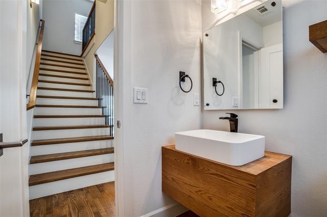 Photo - 4032 Herschel Ave