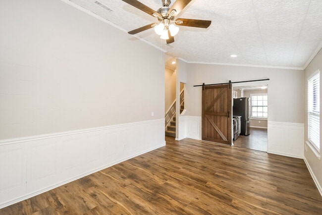 Photo - 1283 Independence Dr