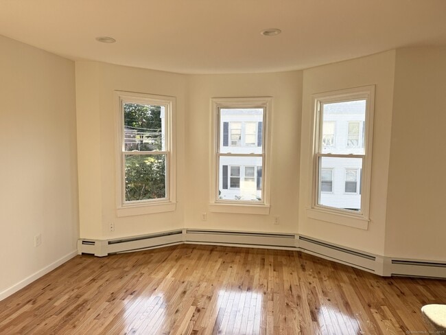 Photo - 450 Allen St Unit 2