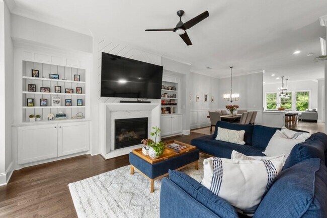 Photo - 2045 Bellrick Rd NW