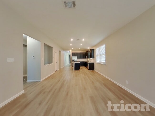 Photo - 3119 Gilbert Garden