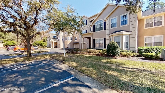 Photo - 13810 Sutton Park Dr N Unit 828