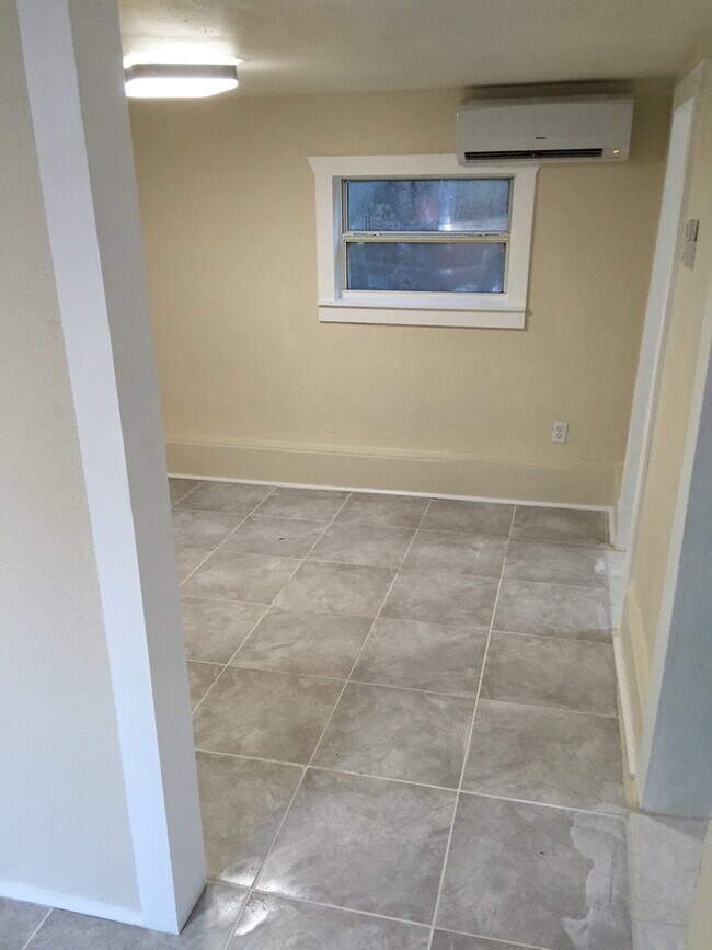 Photo - North Hyde Park 1 Bedroom Guest House