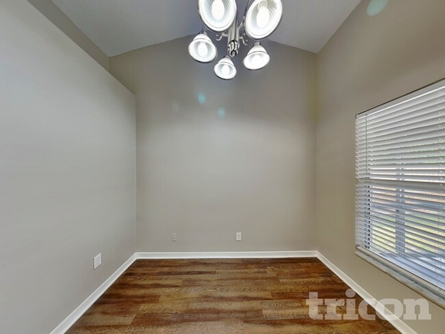 Photo - 5318 Southwick Dr