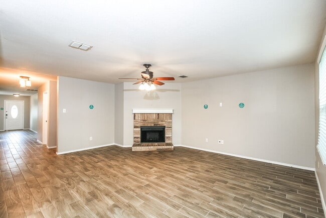 Photo - 2033 Shawnee Trail