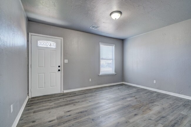 Photo - Prime Location! 2BR/1BA with Flex Room Hom...