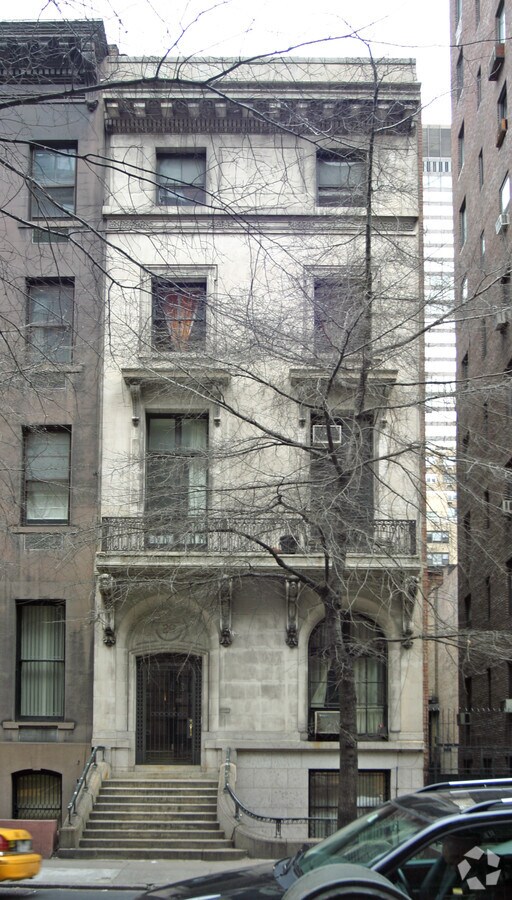 Photo - 29 E 37th St