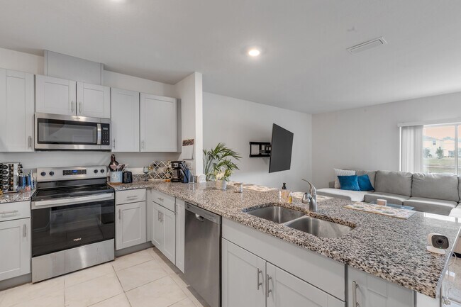 Photo - 2724 Silver Canoe Dr