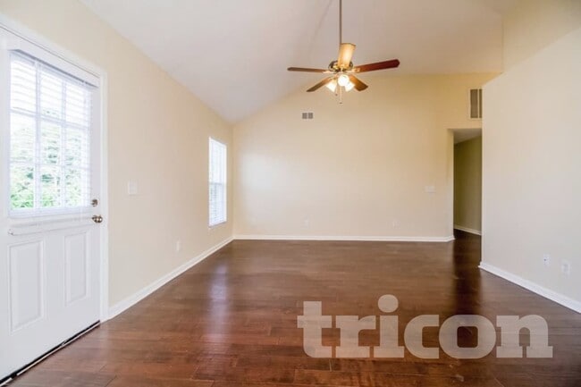 Photo - 2923 Wills Ct