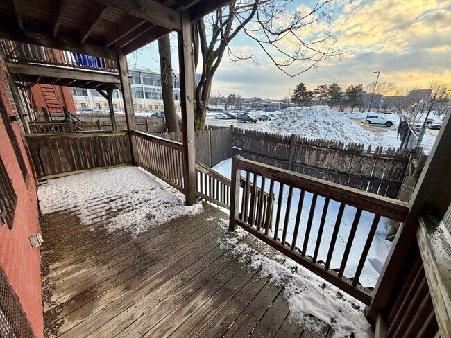 Photo - 43 Thorndike St Unit 1