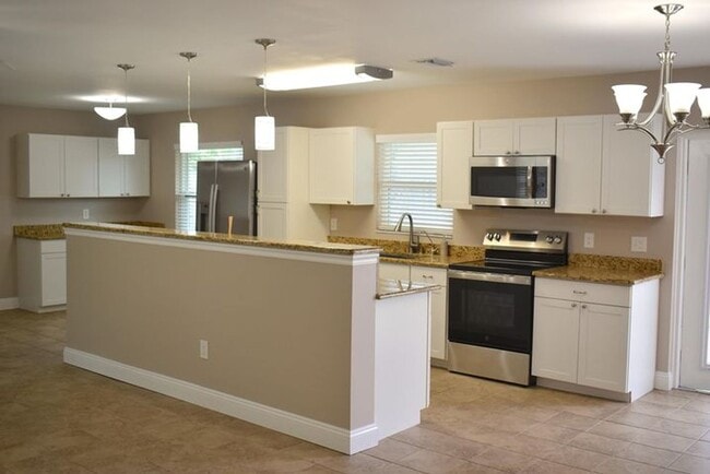 Photo - 826 Palama Way