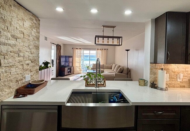 Photo - 1501 SW 134th Way Unit 304d