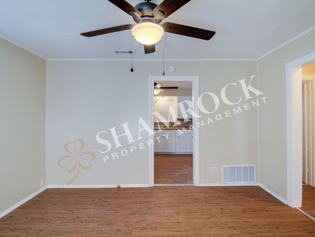 Photo - 2/1 Waco ISD House