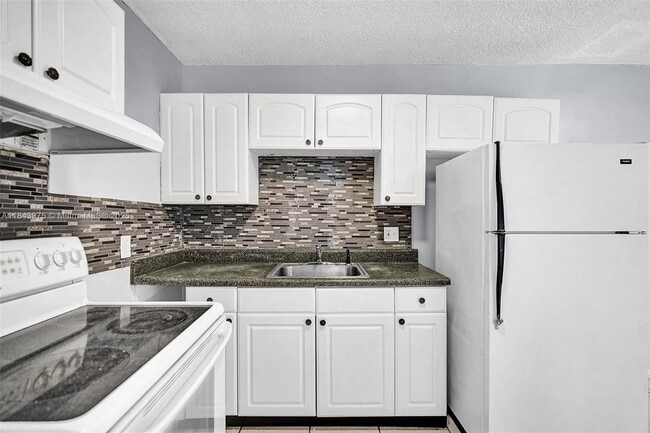 Photo - 5316 NW 24th Ct Unit 80