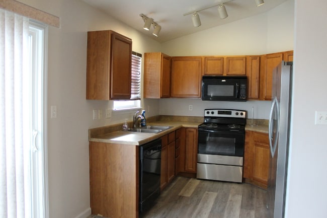 Photo - 32 Brushy Brook Ct