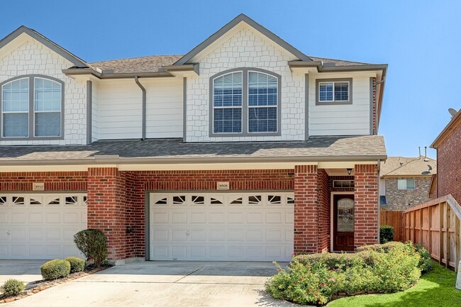 Building Photo - 8908 Minola Oaks Dr