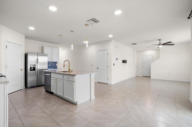 Photo - Home For Rent in Wesley Chapel!