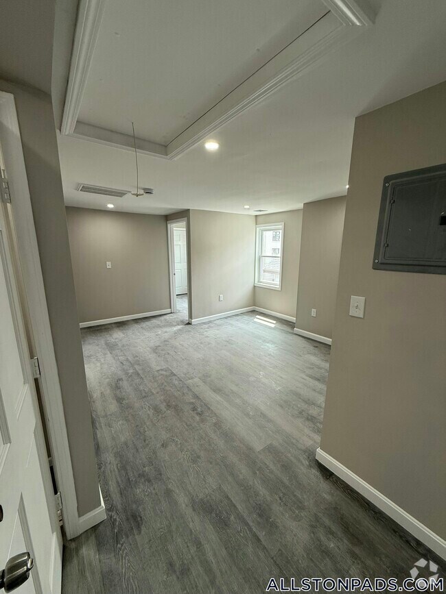 Building Photo - 16 Long Ave Rental