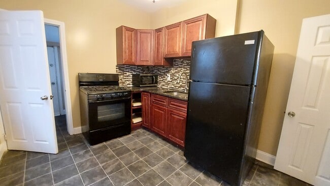 Photo - 2503 N Garnet St