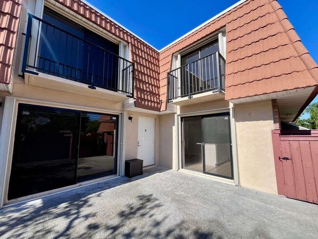 Photo - 2971 Waterford Dr S