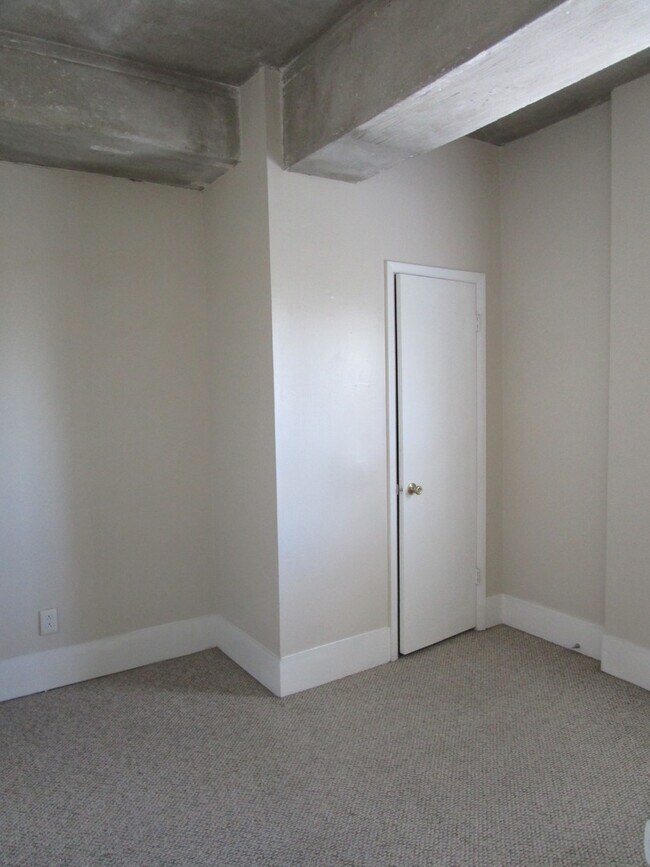 Photo - University Tower 2 BR