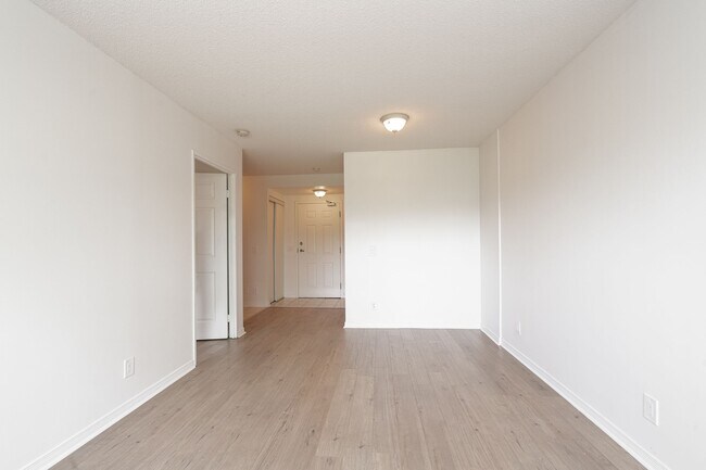 Photo - 333 Sidney Belsey Cres