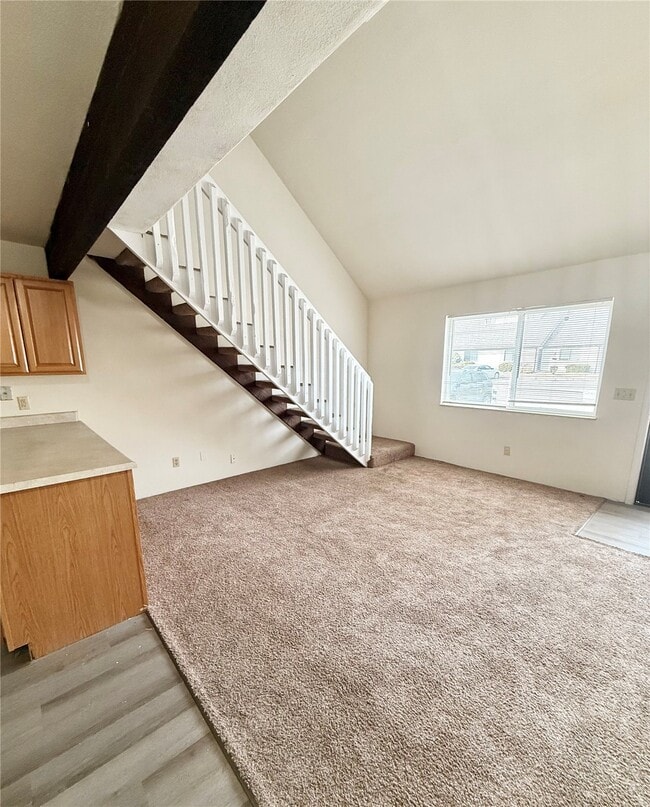 814 White Oak Dr