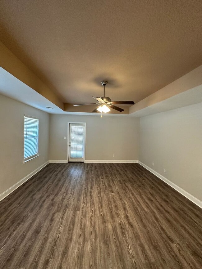 Photo - Olive Branch Schools- IMMEDIATE MOVE IN!!! 3 BR/2 BA