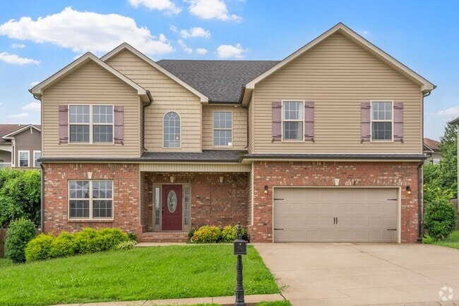 Building Photo - Pet Friendly Four Bedroom! Rental