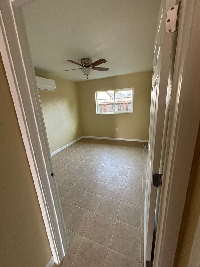 Photo - 691 Welburn Ave Unit Welburn B