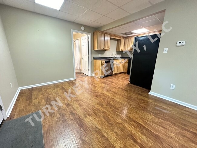 110 Clay Dr Unit 110 Clay Drive- Apartment 3