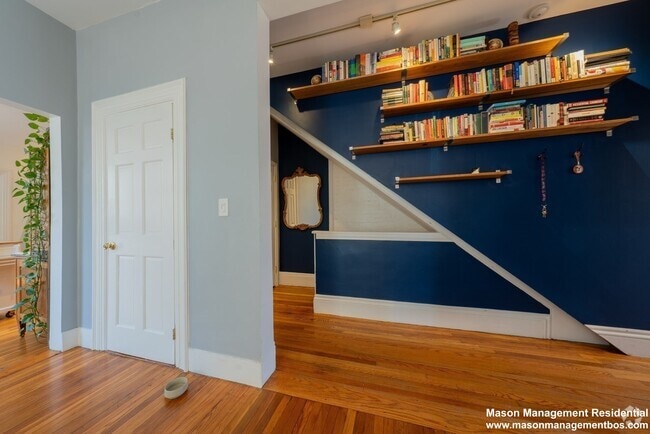 Building Photo - 77 Columbus Ave Unit 1 Rental