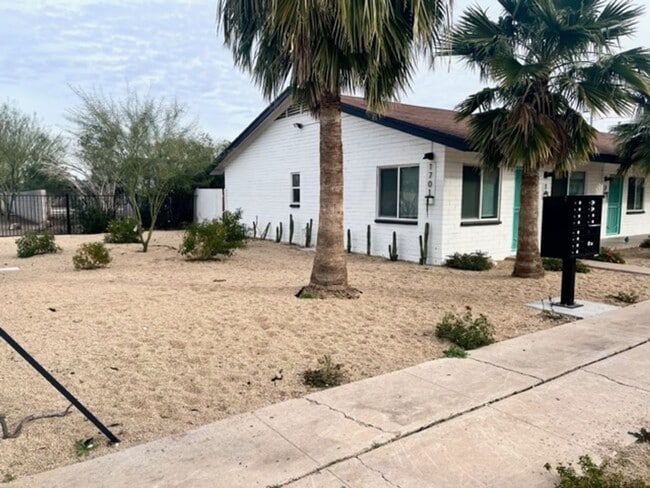 Remodeled one level apartments