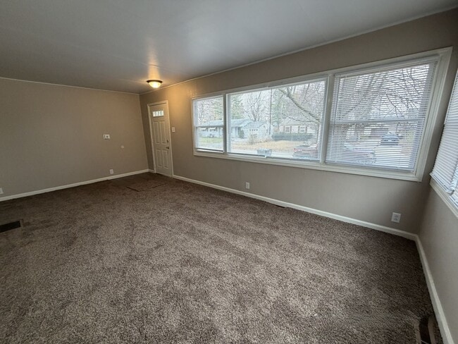 Photo - 2731 Stanford Ave