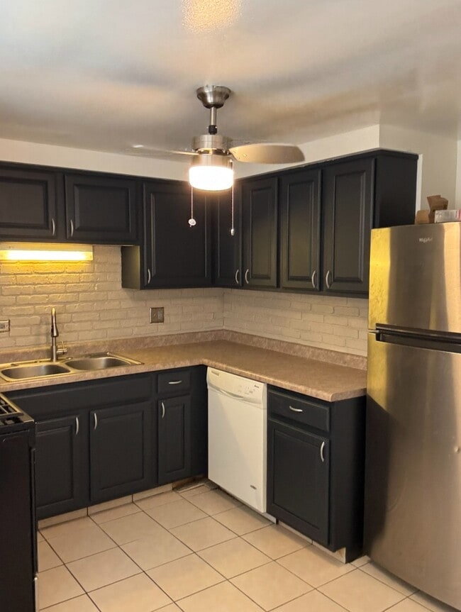 Photo - 5908 Butterfield Rd Apartments Unit B