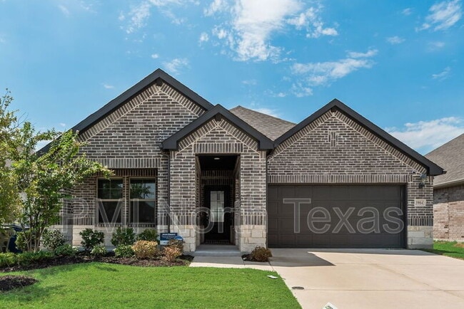 3904 High Valley Dr