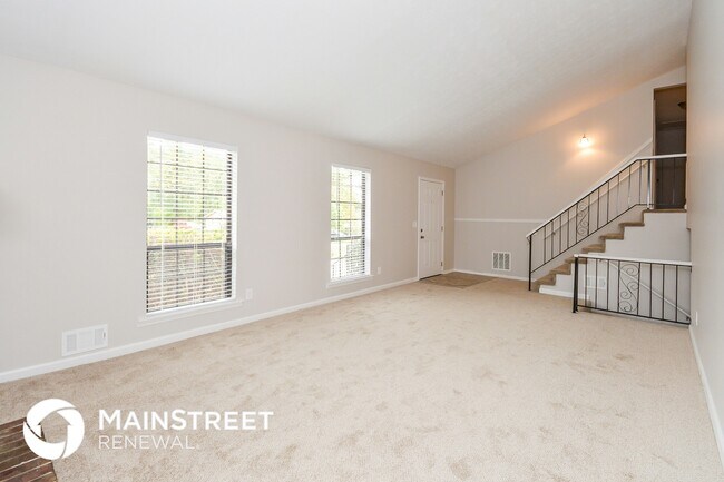 Photo - 705 Briarwood Rd SW