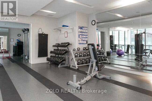Photo - 110 Charles St E Unit 1407