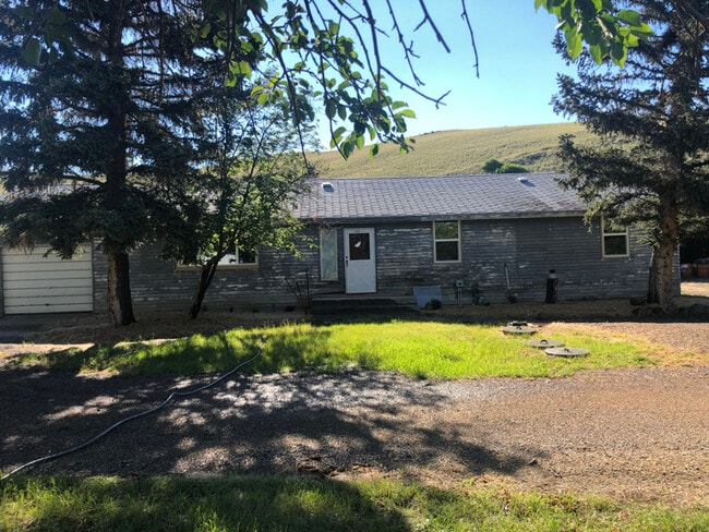 Photo - 1102 Spring St