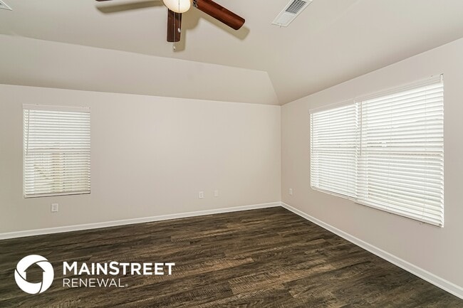 Photo - 65 Jonathan Dr