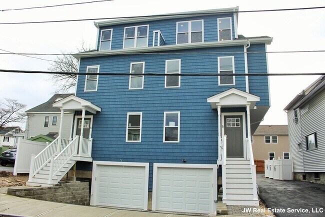 Building Photo - 6-8 Rockwell Ave. Unit 8