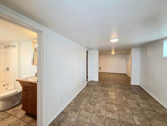 Photo - 1121 Monitor Ave Unidad #1/2 - Downstairs