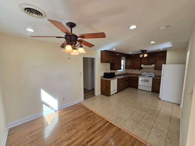 Photo - HOUSE AVAILABLE NOW IN N. PRINCE GEORGE - ***MUST VIEW BEFORE YOU CAN APPLY***