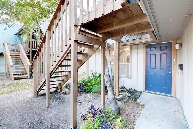 Photo - 8612 Bowling Green Dr