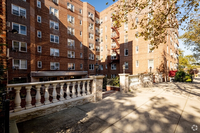 Photo - New Hampshire House Condos