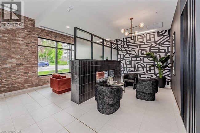 Photo - 24 Union St E Unité 301