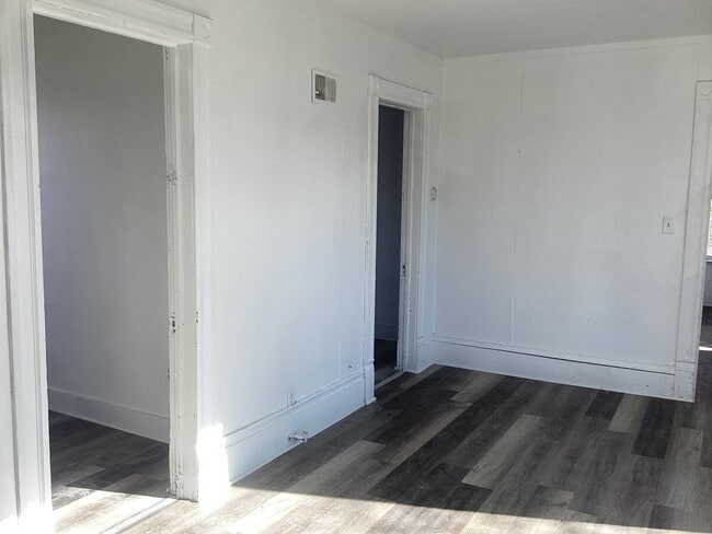 Photo - 3218 N 1st St Unidad upper-3218A