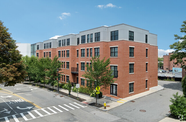 Building Photo - 231 Washington Residences